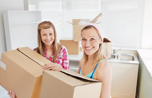 Keyboard navigation focus on a Southwark removals webpage