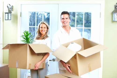 Professional moving truck service in Southwark for home moves